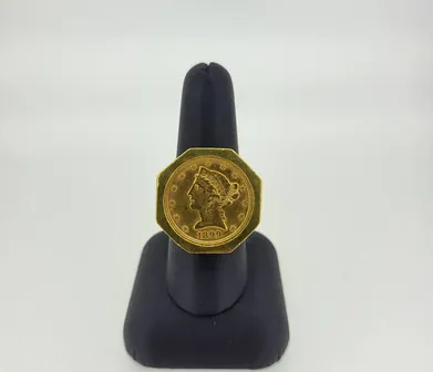Gold items for sale at KC Gold and Diamond Traders in Leawood, KS