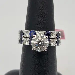 Jewelry piece 15 on display